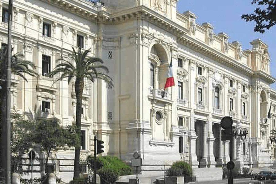 Clicca per accedere all'articolo MINISTERO DELL’UNIVERSITA’ E DELLA RICERCA - Bando per l’accesso dei medici alle Scuole di specializzazione di area sanitaria per l’anno accademico 2020/2021